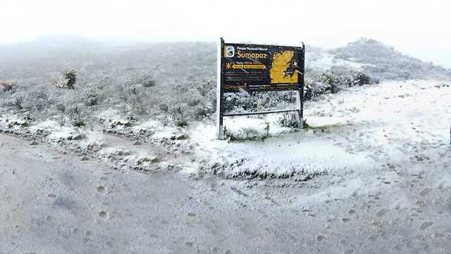 60년 만에 눈이 내린 보고타의 수마파스 지역.