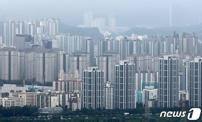 서울 시내 아파트 단지의 모습. 2022.6.29/뉴스1 © News1 조태형 기자