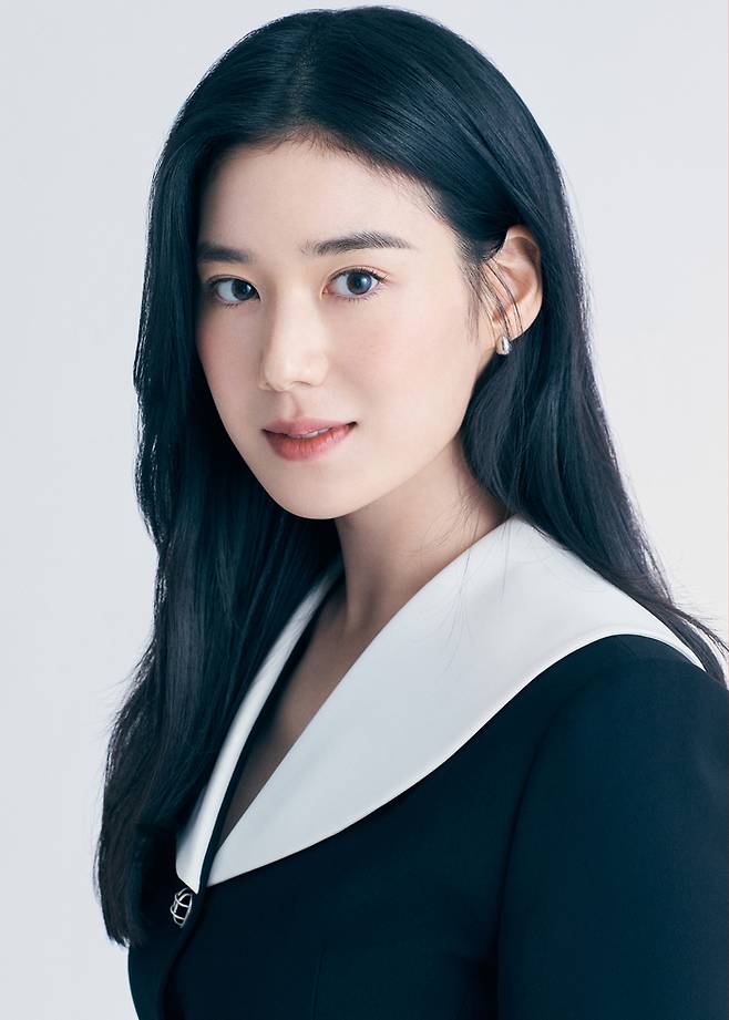 쿠팡플레이 오리지널 드라마 ‘안나’에서 이현주 역을 연기한 배우 정은채. 사진 키이스트