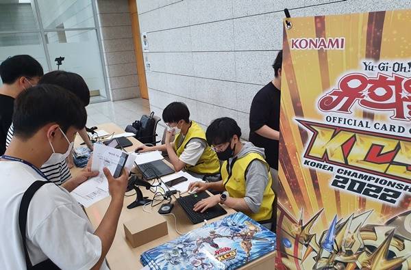 접수받는 KCS 저지들의 모습