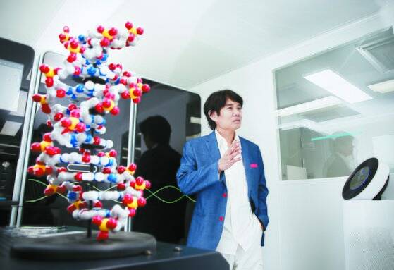 박종화 UNIST 교수는 국내 최고의 게놈 연구자이면서 UNIST 1호 교원 창업 상장기업이다. [중앙포토]