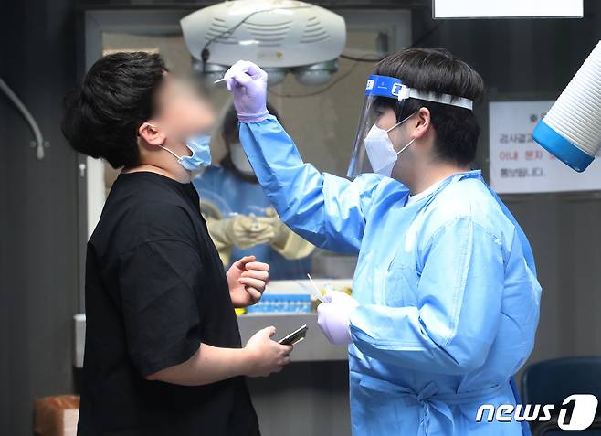 11일 충북에서 신종 코로나바이러스 감염증(코로나19) 확진자 4236명이 추가됐다.(자료사진) / 뉴스1 ⓒ News1