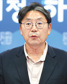 홍태용 경남 김해시장. 연합뉴스
