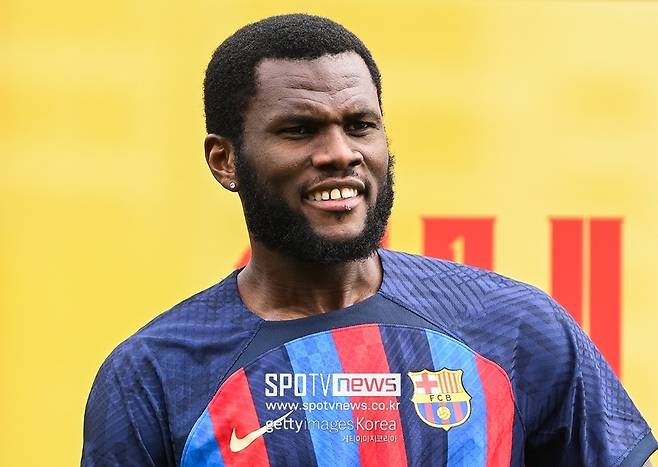 ▲ 이번 여름 이적시장에서 FC바르셀로나 유니폼을 입은 프랑크 케시에.