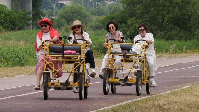 박원숙 혜은이 김청 이경진 등이 지난 3월부터 군서면 월전리에 둥지를 트고 옥천살이를 시작했다. KBS2 제공