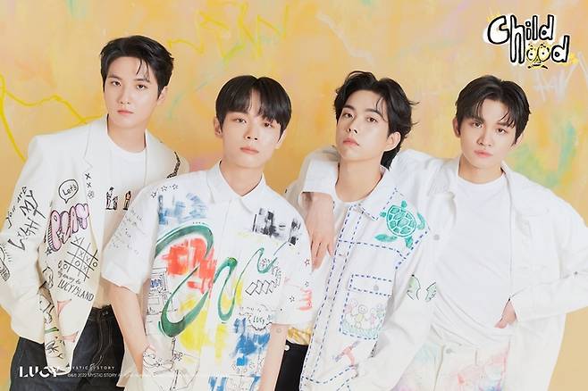 첫 정규앨범 ‘차일드후드’를 내는 밴드 루시의 공식 이미지. 사진 미스틱스토리