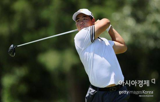 김주형이 페덱스 세인트주드챔피언십 최종일 7번홀에서 티 샷을 하고 있다. 멤피스(미국)=Getty images/멀티비츠