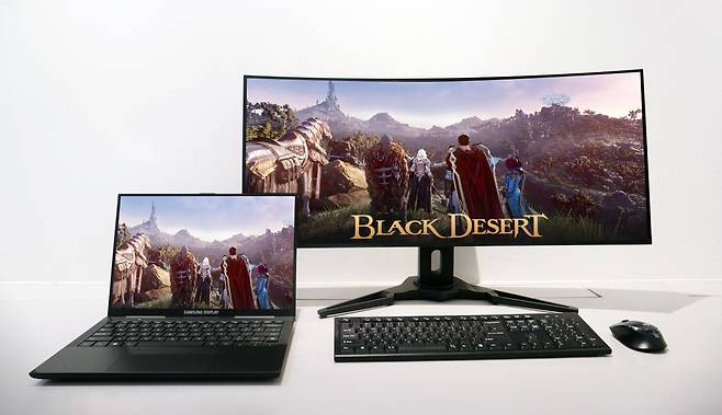 삼성디스플레이가 '게임스컴 2022'에서 선보일 노트북용 OLED 및 모니터용 QD-OLED. /삼성디스플레이 제공