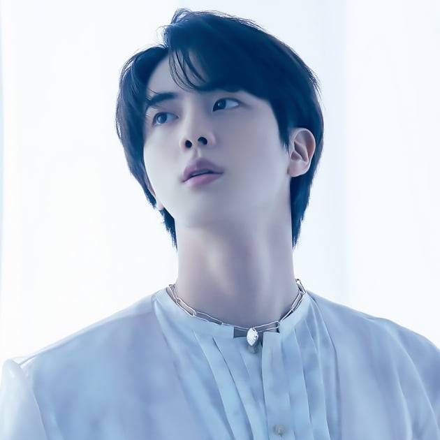 방탄소년단 진 'Moon', 유럽우주기구 플레이리스트 포함..'Music for the Moon'