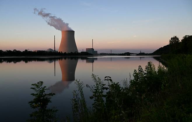 독일 에센바흐에 있는 이자르(Isar) 원전. (사진= AFP)