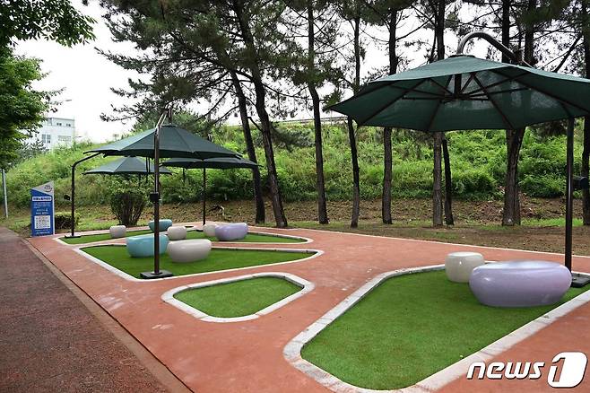 울산 남구에 조성된 이동노동자 쉼터. (울산 남구 제공)