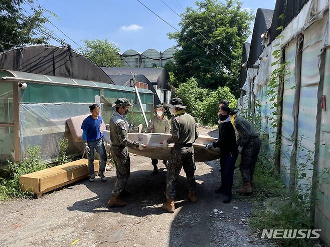 군사안보지원사령부 장병들 수해복구현장.