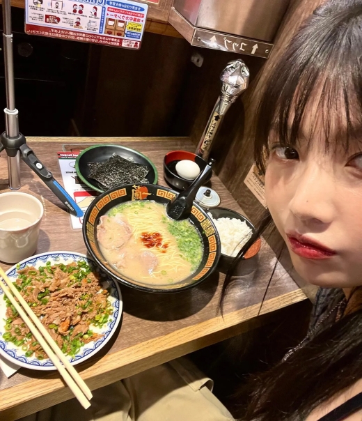 Group Red Velvet member and actor Joy (real name Park Soo-young and 25) revealed his current status in Tokyo, Japan.Joy uploaded several photos to his Instagram on Friday, along with an explanation of TOKYO.In the open photo, Joy is traveling in Tokyo wearing a crop T-shirt. Joys glamorous body stands out.In addition, the natural appearance of eating Japanese famous ramen and enjoying shopping attracts attention.On the other hand, Joy will appear on the original Kakao TV What a Diary released on September 5th.What a Diary is a romantic comedy drama between Ahn Ja-young (Park Soo-young), a native of the rural village of Hee-dong and the nuclear man of the area, and Han Ji-yul (Chu Young-woo), a native veterinarian in Seoul who dreams of escaping from Hee-dong as soon as possible.