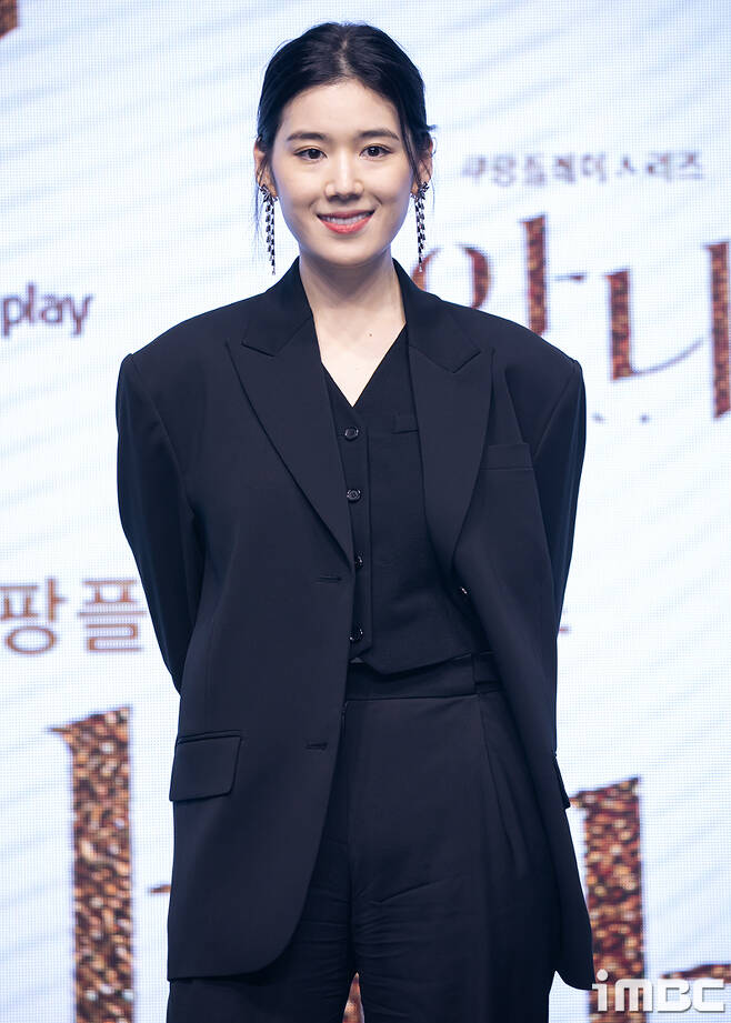 Actor Jung Eun-chae was beaten by Fathers deathAs a result of the 30th i coverage, Jung Eun-chaes father died on the 29th.According to Jung Eun-chae officials, the funeral of the deceased is currently underway; Mortuary was set up in Busan.Jung Eun-chae is said to be guarding Mortuary with his family.iMBC  Photo iMBC DB