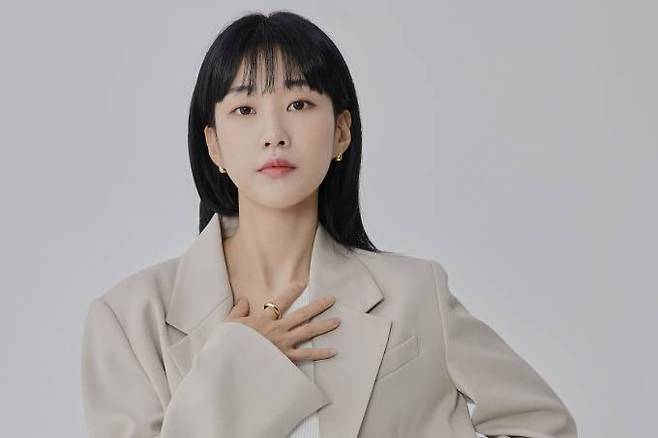 배우 하윤경. 호두앤유엔터테인먼트