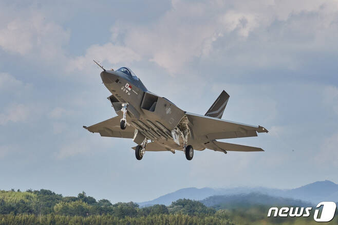 한국형 전투기 KF-21 '보라매'. (방위사업청 제공) 2022.7.19/뉴스1 ⓒ News1 장수영 기자