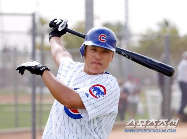 지난 2002년 3월 시카고 컵스 스프링캠프에 참가했던 이승엽. 스포츠조선DB