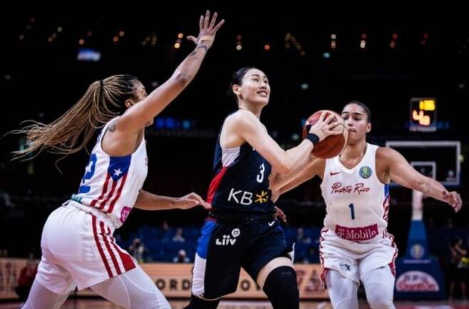 한국 여자농구 대표팀의 월드컵 8강 진출이 좌절됐다. (FIBA 제공)