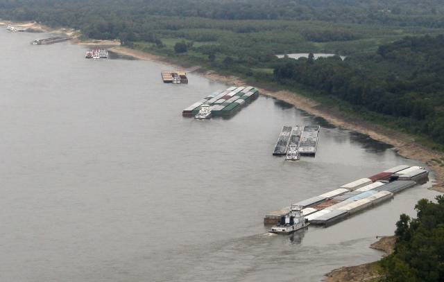 가뭄으로 낮아진 미시시피강 수위. AP연합뉴스