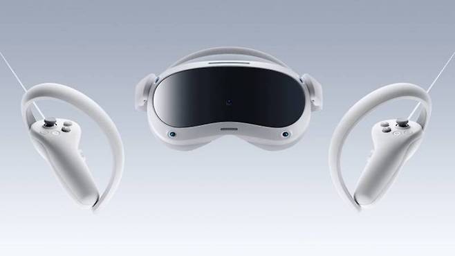 중국 틱톡 모회사 바이트댄스의 VR 자회사 ‘피코(PICO)’가 최근 선보인 VR 헤드셋 ‘피코 4’. [피코 제공]