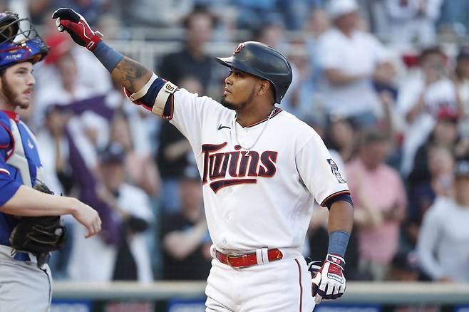 아메리칸리그 타격 1위 미네소타 트윈스 루이스 아라에즈가 햄스트링 부상으로 시즌 막판 결장하고 있다. USATODAY연합뉴스