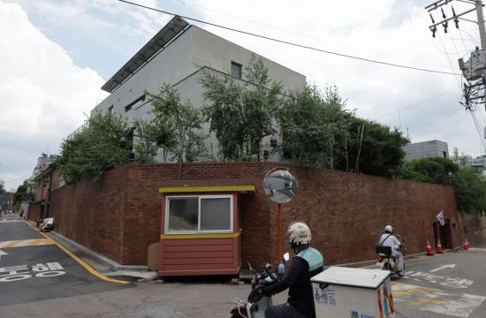 공매 처분된 서울 강남구 논현동 이명박 전 대통령의 자택 모습 [사진=연합뉴스]