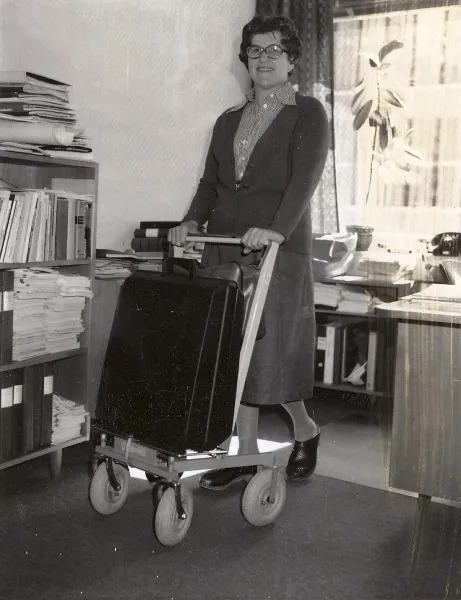소아마비로 장애가 있는 아이나 비팔크가 직접 발명한 현대식 보행기. 사진출처 Svenskt Uppfinnare Museum