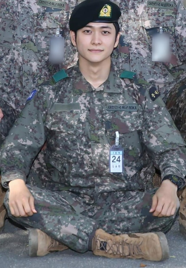 Actor Kang Tae-oh became an assistant in the military.Kang Tae-oh, who fulfills the obligations of the Korea Military, was selected as an assistant.In Up the Academy, Kang Tae-oh has been appointed as a senior commander, Rekrut, and has been living a good and faithful training camp.Kang Tae-oh will receive various training such as basic posture and physical training to be equipped as an assistant through assistant collective education.Kang Tae-oh was also seen wearing a sign on his left shoulder in a photo of the 3rd Rekrut sketch released through the The Camp on the 17th.Kang Tae-ohs dashing and imposing figure caught the eye.Kang Tae-oh completed the basic military training completion ceremony at Up the Academy of 37 divisions in Jeungpyeong-gun, Chungbuk Province on 26th.Kang Tae-oh was able to maintain his unmistakable posture throughout the ceremony, and he was seen as a representative of Rekrut and saluting. He shouted Salute to the warden and revealed his extraordinary character.Kang Tae-oh was loved by ENAs Weird Lawyer Wooyoungwoo for showing a chemistry with Wooyoungwoo (Park Eun-bin), who suffers from autism spectrum disorders.Kang Tae-oh announced his enlistment through an online fan meeting in more than 190 countries around the world before enlistment, he said, I will be called by the country and go to Korea Military duty on September 20.I would like to express my sincere gratitude to all those who have been with me. I will not forget the interest and love I received, and I will go on a healthy and healthy journey, he said, promising a sincere military life.He said, Thank you for your support and undeserved love. Ill go and see you soon.The full day of Kang Tae-oh is March 19, 2024.