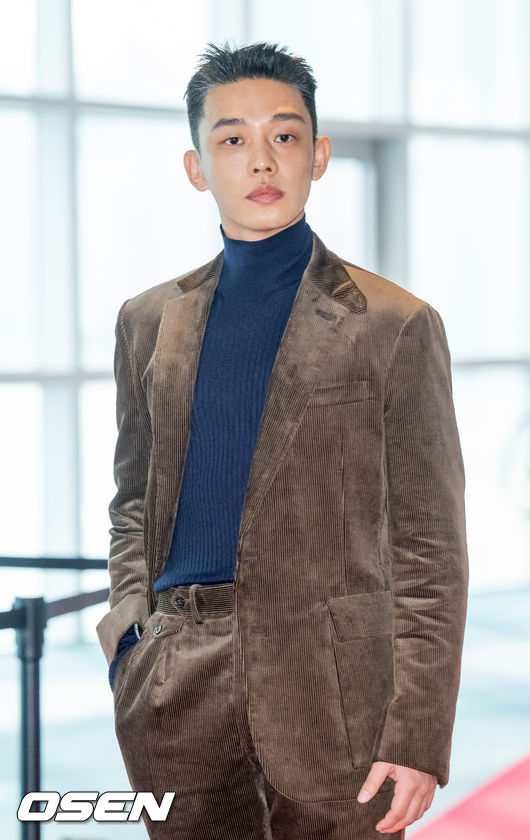 The rumor that actor Yoo Ah-in was in Itaewon at the time of True Itaewon was unfounded.Yoo Ah-in said yesterday that Yoo Ah-in is currently staying overseas because of his departure on the 29th of last month.Earlier, after Itaewons crushing True, online celebrities, influencers, and BJs visited the site, raising claims that the accident occurred due to crowds.Some netizens have pointed out that Yoo Ah-in, African TV BJKei, and Seiya are the cause of the accident.However, the fact that Yoo Ah-in was the cause of the Itaewon Apoptosis True was unfounded and an absurd rumor, because Yoo Ah-in was not even in Itaewon at the time.Yoo Ah-in was detained on the 29th of last month when Itaewon crushing true occurred, and is still staying overseas.BJKei explained that I did not visit the bar but that I was forced to come to the bar because of the crowd, and BJ Seiya had never visited anywhere after dressing in the first place, and it was difficult to move properly in the direction I was in a situation. Meanwhile, according to the Central Disaster and Safety Countermeasure Headquarters and the Seoul Metropolitan Police Agency on the 1st, the number of Itaewon crushed True deaths increased by one to a total of 156.The death toll from the accident rose from 154 on the previous day to 155 when a woman in her 20s died, while another death toll rose to 156, bringing the total to 101 for women and 55 for men.The government designated the national mourning period until the 5th, and set up a joint ministry in Seoul Square.The funeral expenses will be paid up to 15 million won, and one-on-one matching between family members and local government officials and dispatching officials to the funeral service will help smooth progress.