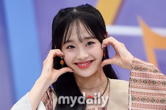 While Chuu (23 and real name Kim Ji-woo) was Exited from the group Girl of the Month, senior Sunmi and other acquaintances are having a hot cheering.On November 25, the girls agency, Block Berry Creative, announced, We decided to expel our artist, Chuu, from the girl member of the month on November 25, 2022.In particular, they added, Chuu decided to Exit for Staff because of Rant and others.But soon after this, Hyun-jin, a member of this months girl, said through the fandom platform, My head hurts. My heart hurts and I get angry. I am really angry.Cheering and loving a lot, he publicly stood on the side of Chuu.Chuu s web entertainment Chuu writer also said, Gut is really funny.I was worried that Staff would not be able to get the money, he said. We all know that he did not care properly, but it will be good to erase it.Im so good to people, Chuu Cheering, the girl of the month accused the agency.The advertising staff who worked with Chuu also said, At the end of last winter, I took an advertisement for Chuu as a model in Jeju Island.I think Ive seen these behaviors exactly as they used to be on TV: bright without any signs of hardship, worried about staff shivering in the cold. Its a ridiculous story.One staff member of the website Musikwang Company said, Im snorting when I see an article about Chuu. Its not real, and another person said, Chuu is not that kind of person. Thats ridiculous.In addition, there was a testimony that Chuu came to the company directly with Chuu to shoot and shoot advertisements, but he was really smiling and was very good and manners. I was really surprised to see the article.In addition, the group Wonder Girls singer Sunmi posted a self-portrait with Chuu on his instagram story on the 26th, publicly expressing Cheering and support.