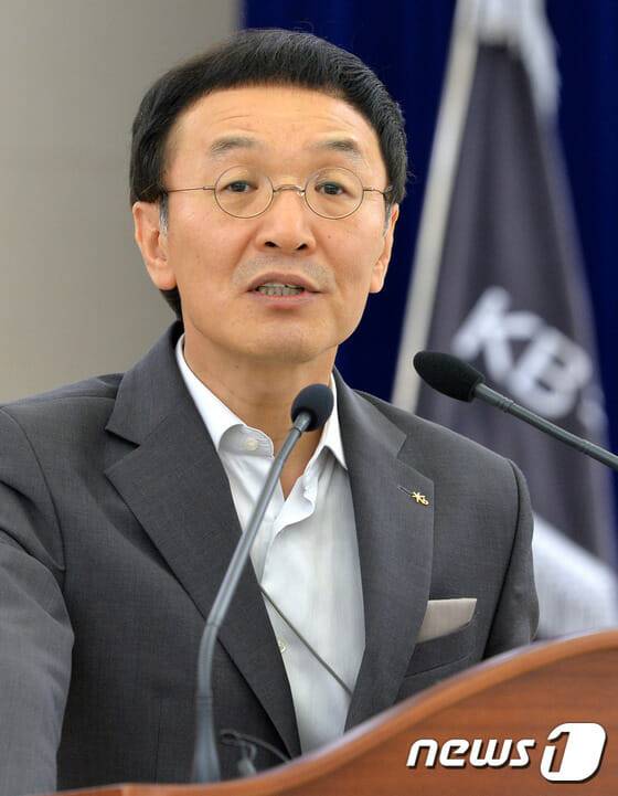 이건호 전 KB국민은행장.(사진=뉴스1)