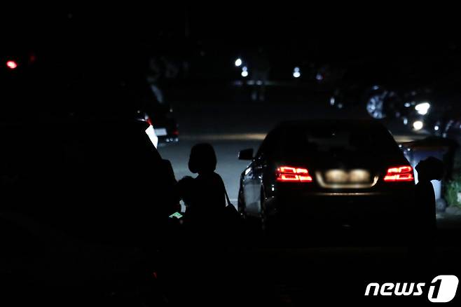 정전된 아파트 (사진은 기사내용과 무관)./사진=뉴스1