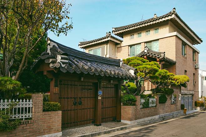 개관한 지 얼마 안 된 김대중 대통령 사저 기념관. 근현대사의 역사를 이해하는 데 많은 도움이 된다