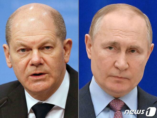 올라프 숄츠 독일 총리(왼쪽)와 블라디미르 푸틴 러시아 대통령(오른쪽). 2022.02.21/뉴스1 ⓒ AFP=뉴스1 ⓒ News1 김민수 기자