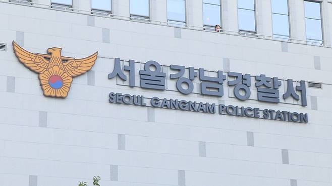서울 강남경찰서는 전날(2일) 만취한 상태로 차량을 몰다 어린이보호구역에서 초등생을 치어 숨지게 한 30대 남성에 대한 구속영장을 신청했다고 3일 밝혔다. ⓒ연합뉴스