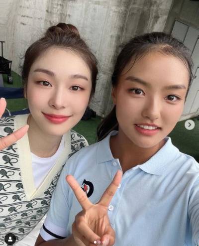 이재아와 김연아가 만나 인증샷을 찍었다./사진=이재아 SNS