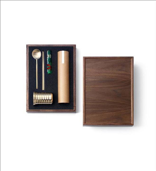 전승공예품 디자인개발 사업 결과물 '이음'.(사진=문화재청 제공) photo@newsis.com *재판매 및 DB 금지