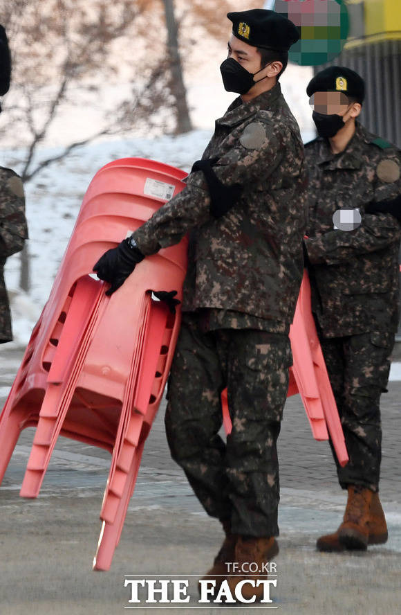 bts jin military photo