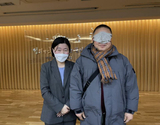 '제보자X' 지현진씨(오른쪽)와 임은정 대구지방검찰청 부장검사. <지현진 SNS>