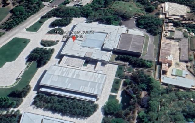 김정은 북한 국무위원장의 집무실로 알려진 노동당 1호 청사를 촬영한 위성사진. 구글어스 캡쳐