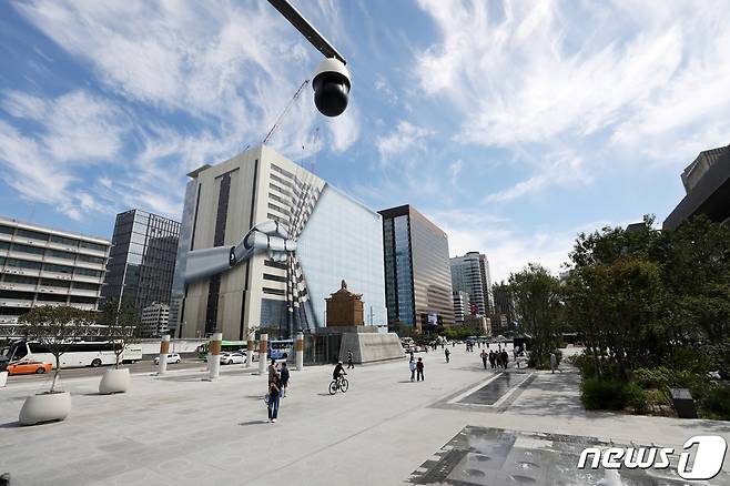 서울 세종대로 광화문광장에 설치된 CCTV. /뉴스1 ⓒ News1 이승배 기자