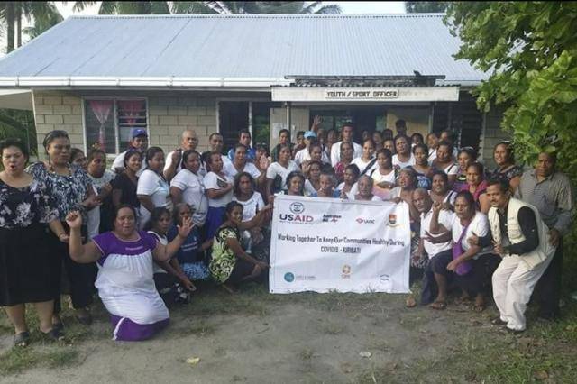 키리바시기후행동네트워크(KiriCAN 키리칸) 단원들의 단체 사진. 키리칸 페이스북 캡처