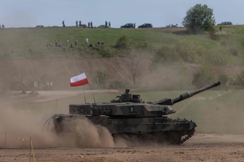 독일이 우크라이나에 지원하기로 결정한 주력 전차 ‘레오파드2’. [사진출처 = 연합뉴스]