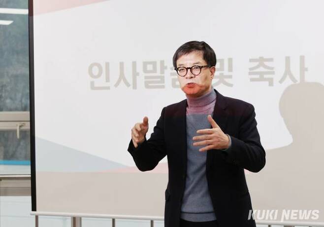 이석봉 대전시 경제과학부시장이 대전 바이오산업 비전을 설명을 설명하고 있다. 사진=대전시. 
