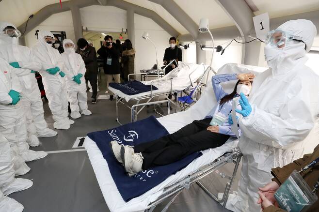 감염병 재난 상황에 대비한 긴급모듈병원 운영 교육이 진행되고 있다. /뉴스1