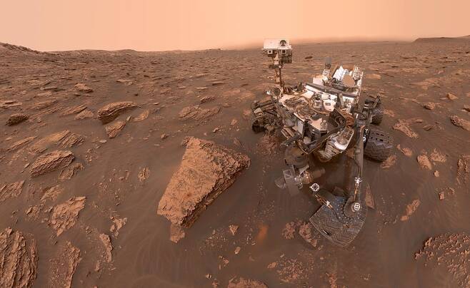 큐리오시티의 셀카. NASA