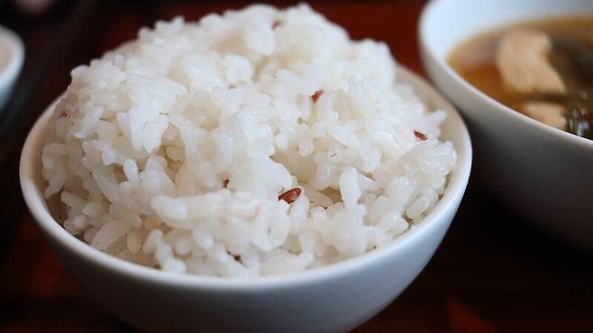 현재 한국인의 하루 쌀 소비량은 하루에 밥 한 공기 정도로 줄었다. 픽사베이