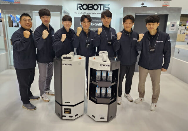 로보티즈, 일본 최대 규모의 호텔·레스토랑 박람회 'HCJ 2023'서 ‘집개미’ 배송 로봇 선보여 (사진=로보티즈)