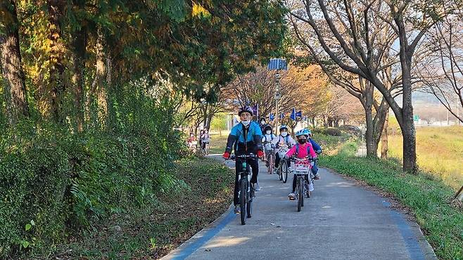 ‘섬진강 자전거 마라톤’ 모습. 필자 제공
