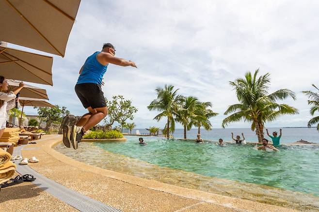 '점프, 점프!' 에너지 넘치는 파올로 선생님
